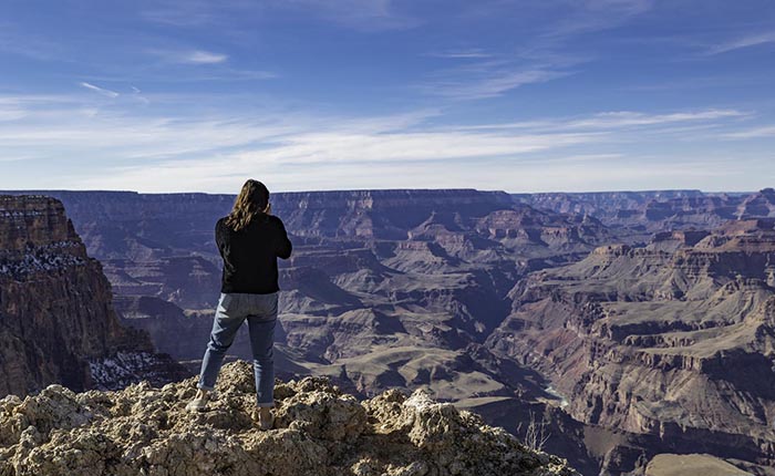 woman enjoying grand canyon guided tour